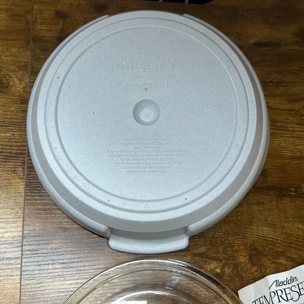 Aladdin Tempreserve IPC150 Round Pie Casserole Carrier & Pyrex‎ 209